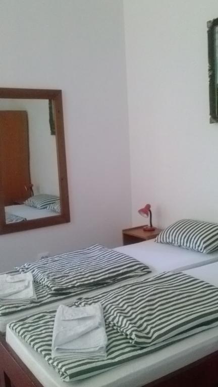 Guesthouse Daniel オラデア エクステリア 写真
